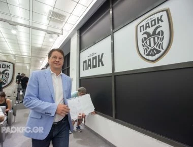 Λούμπος Μίχελς: Υπέβαλλε την παραίτησή του από τον ΠΑΟΚ